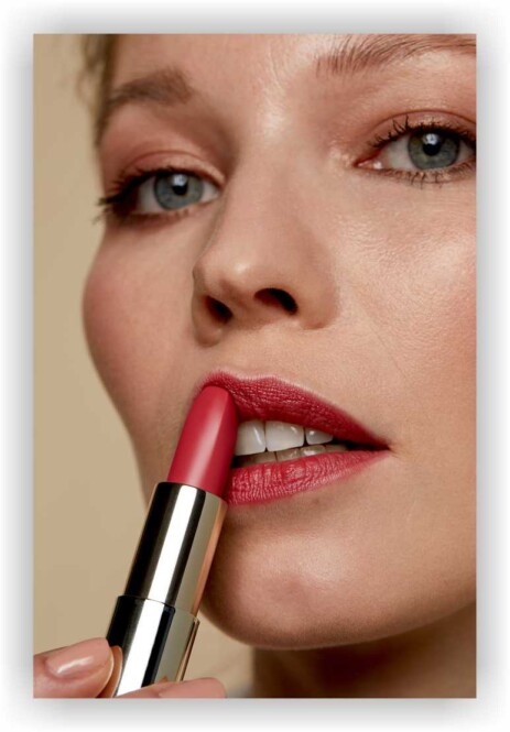 MAKE-UP MAKE-UP